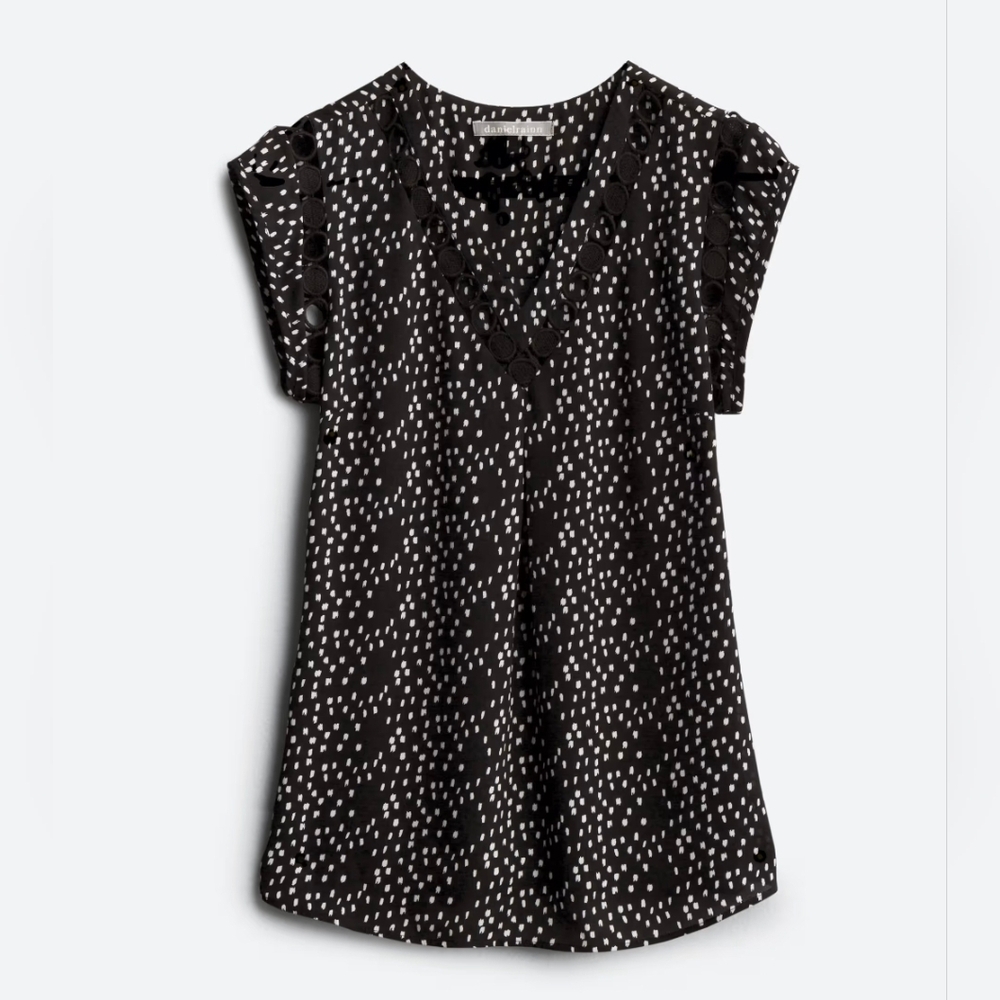 Daniel Rainn Black and White Patterned Blouse - Picture 5 of 5